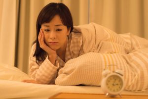 不眠症かも？原因や症状・治療法など解説